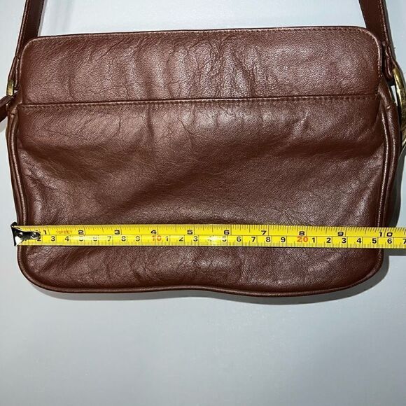 Via Piaggi, Vintage Chestnut Brown Genuine Leather Adjustable Crossbody Purse - Picture 7 of 13